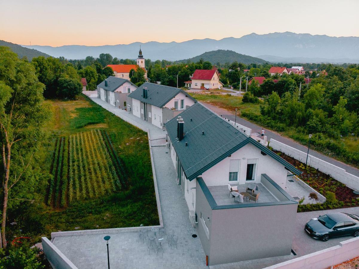 Vila Degenia Velebitica Lovinac  Exteriér fotografie